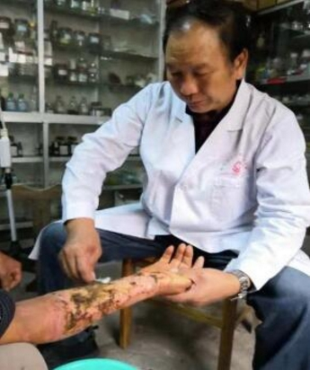 中医文化扬国粹医者仁心济天下中医师阳俊才