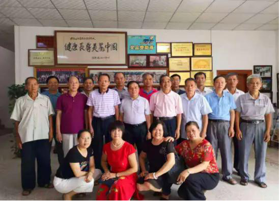 中华药酒岭南药酒“松龄春”