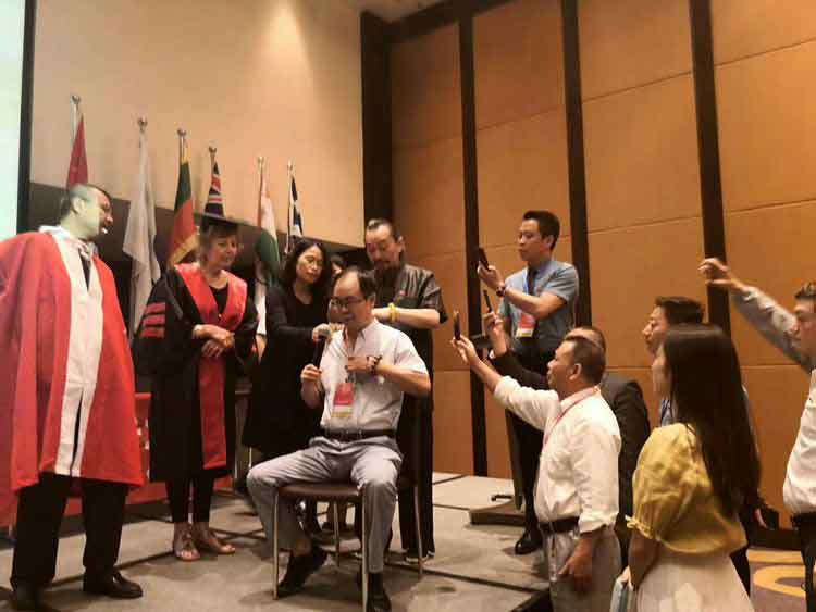 中医药亮剑人物、三焦针的创始人---秦红旗教授