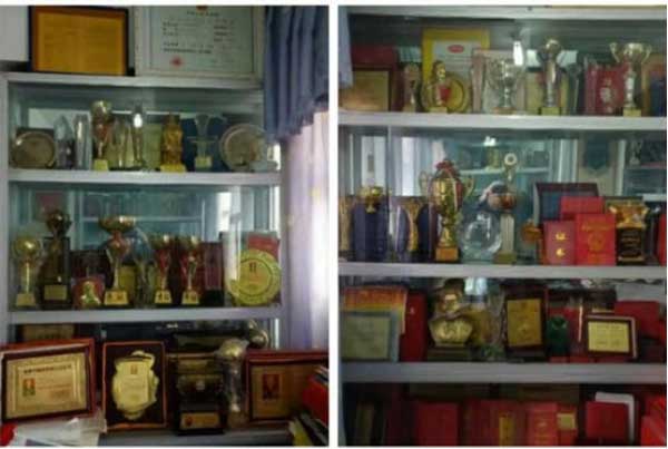 乌鲁木齐五星截瘫医院院长 — 谢忠伟