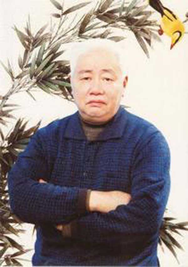 乌鲁木齐五星截瘫医院院长 — 谢忠伟