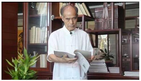 吴氏循经点穴减肥疗法创始人-吴继武