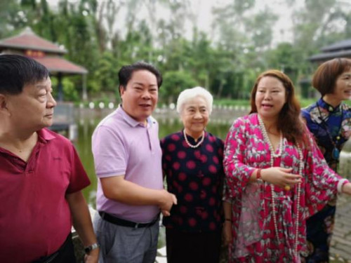 中国名家数据库人物——舒伟