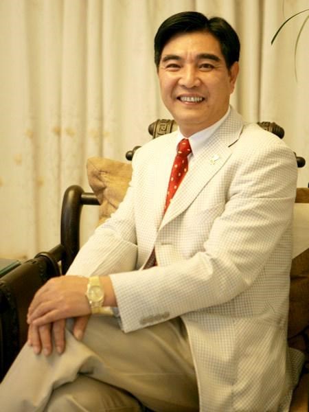 江淮布衣冯峰同志先进事迹