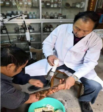 中医文化扬国粹医者仁心济天下中医师阳俊才