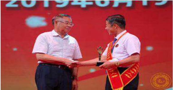 “中国当代具特色辟谷专家”--朱洪有