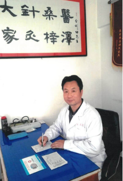 中医传承人李大定银针治顽疾 妙手巧回春