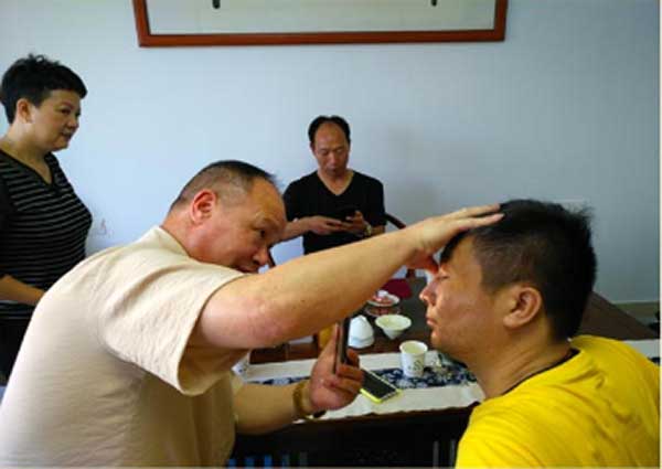 中国当代名中医 — 叶志平