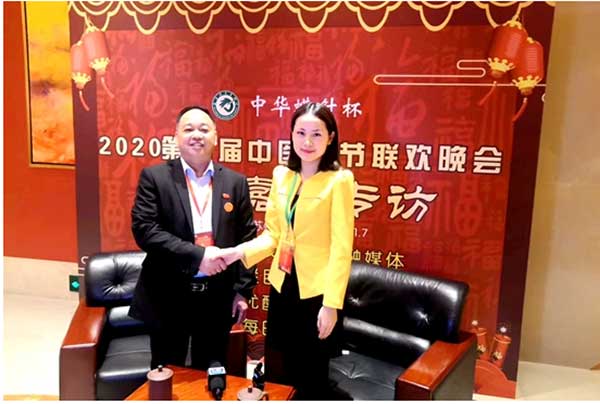 中国蟒针唯一传人 —— 龙国日