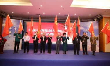 中医千年传承 徒手秒杀百病技术研创人---牛佩志