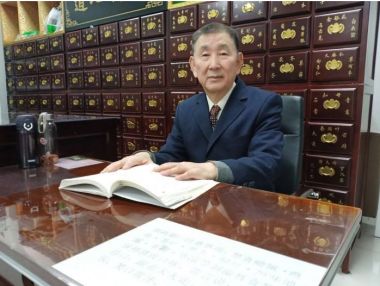 中医千年传承 徒手秒杀百病技术研创人---牛佩志