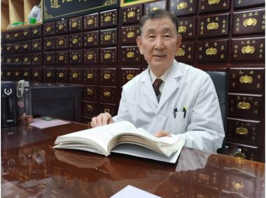 中医千年传承 徒手秒杀百病技术研创人---牛佩志